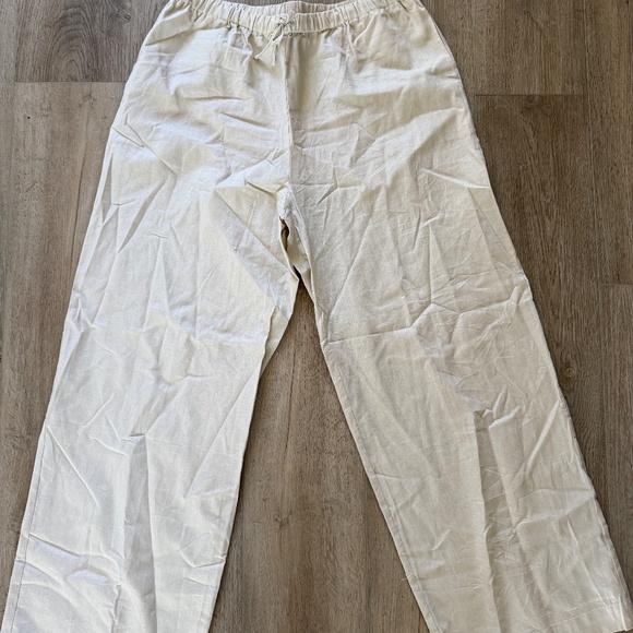 Linen Set - Picture 3 of 4